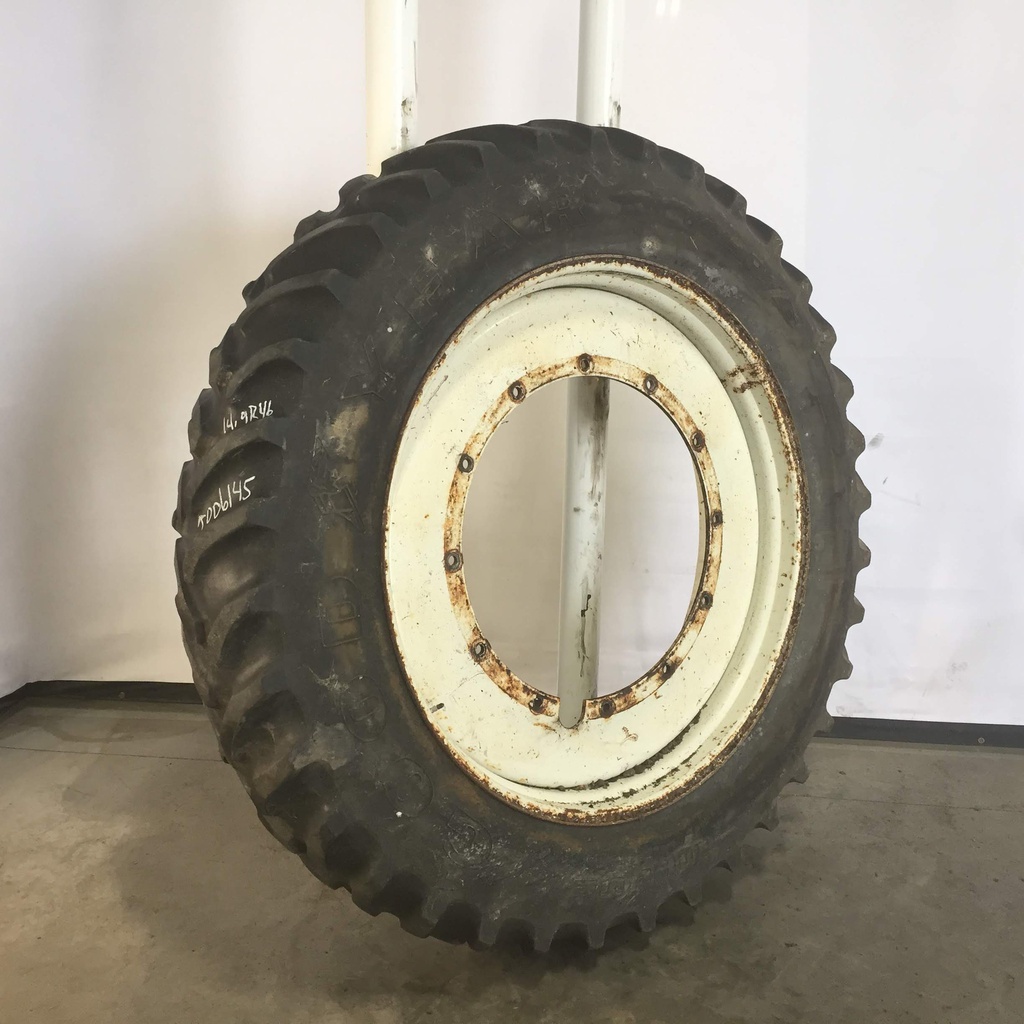 13"W x 46"D, New Holland White 12-Hole Stub Disc