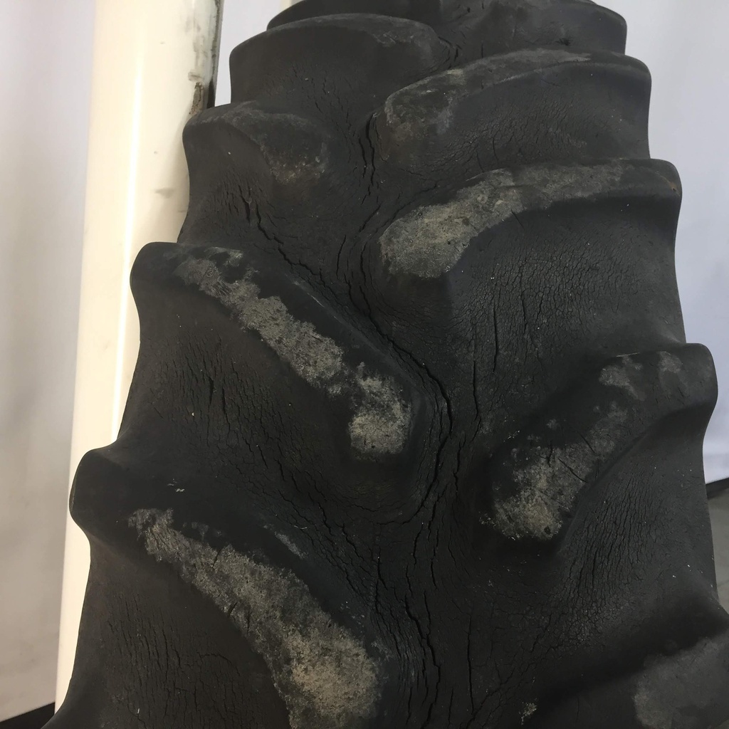 14.9/R46 Goodyear Farm Dyna Torque Radial R-1 142 A8 50%