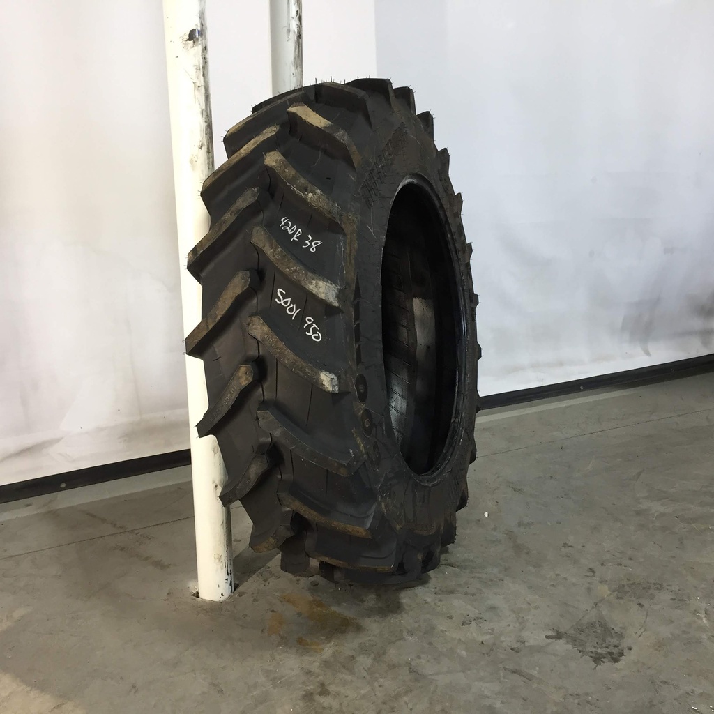 420/85R38 Trelleborg TM600 R-1W 144 A8 99%