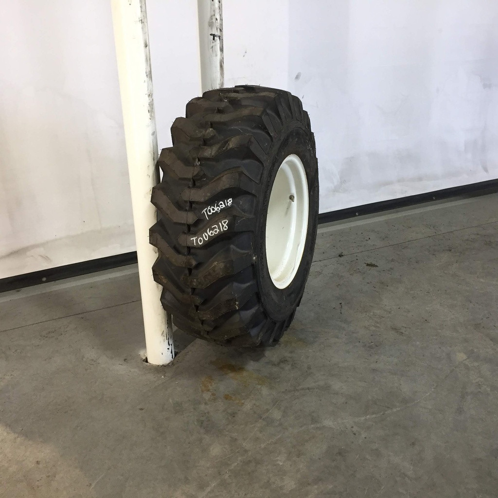 43/16.00-20 Titan Farm Trac Loader SS NHS  R-4, B (4 Ply) 99%