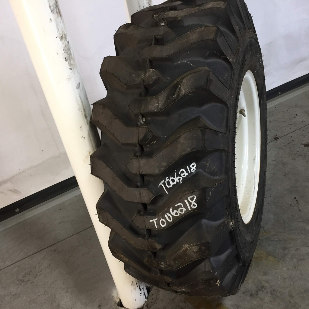 43/16.00-20 Titan Farm Trac Loader SS NHS  R-4, B (4 Ply) 99%