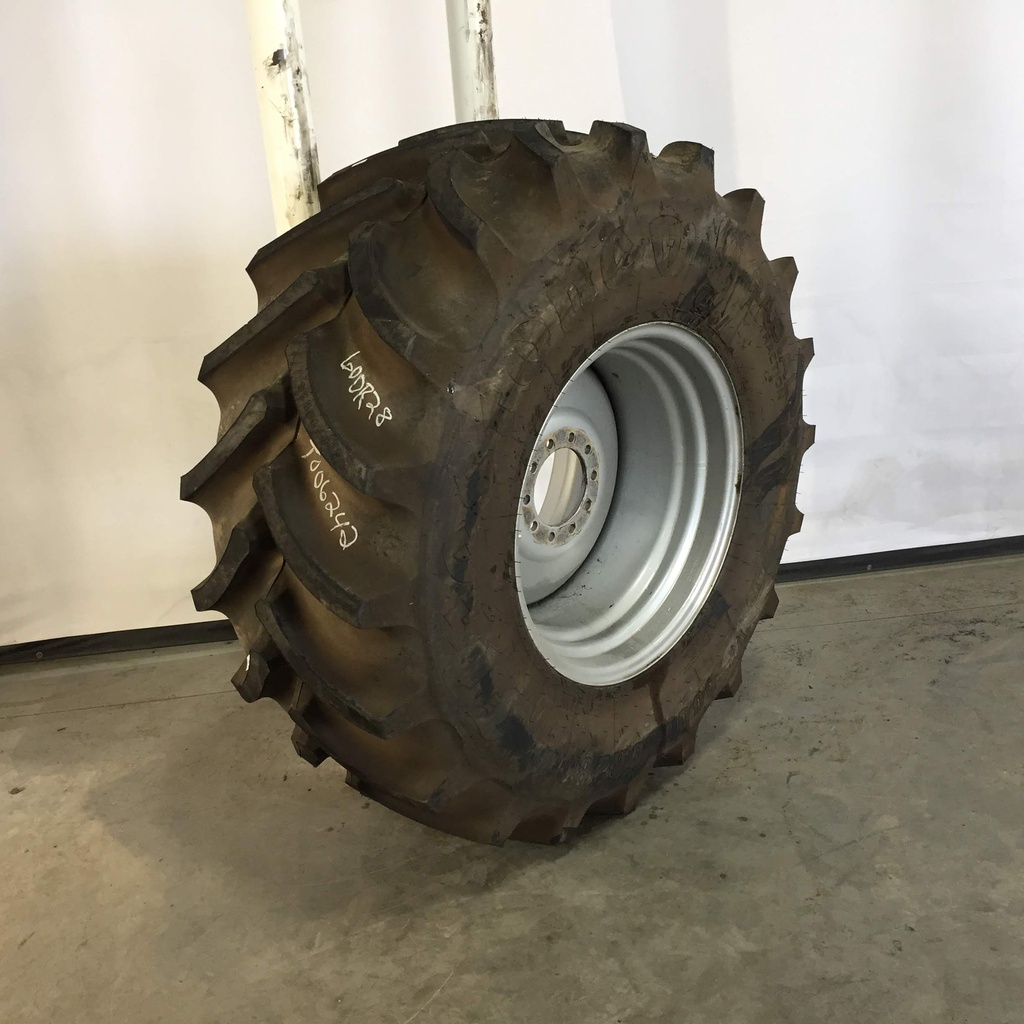 21"W x 28"D, Case IH Silver Mist 10-Hole Formed Plate