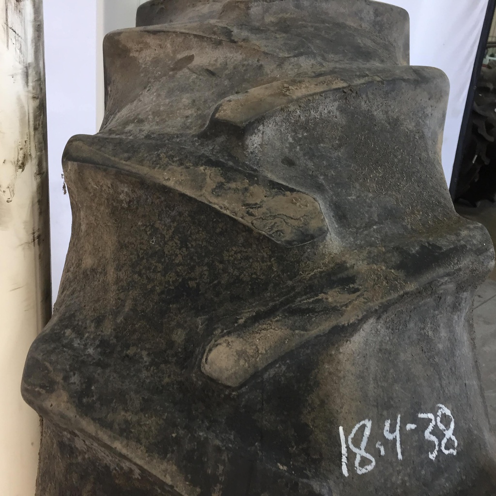 18.4/-38 Firestone All Traction Field & Road R-1, D (8 Ply) 40%