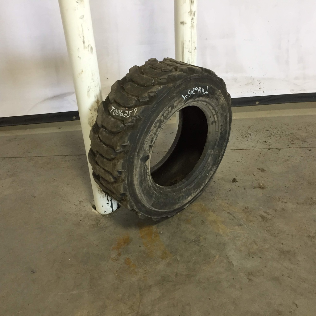 10/-16.5 Carlisle USA Loader R-4, E (10 Ply) 80%