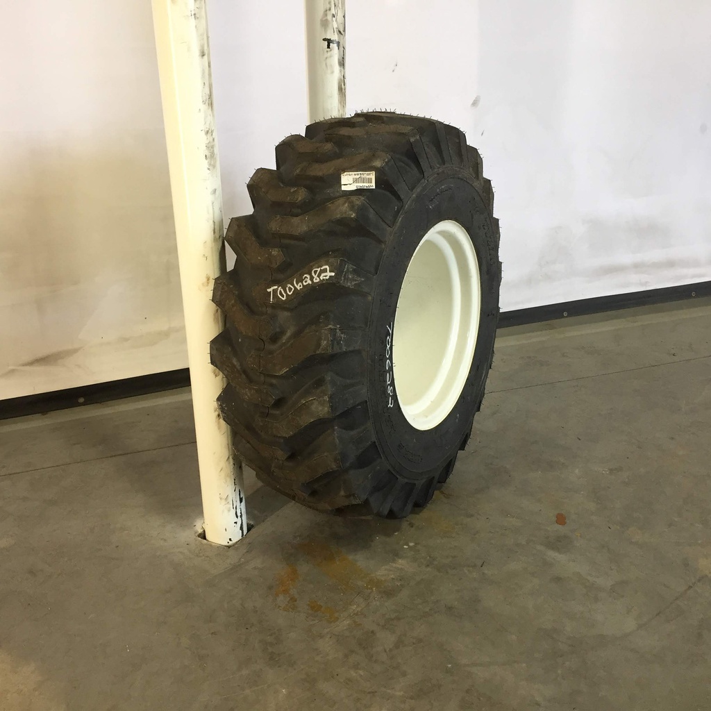 43/16.00-20 Titan Farm Trac Loader SS NHS  R-4 on Cream 8-Hole Formed Plate 99%