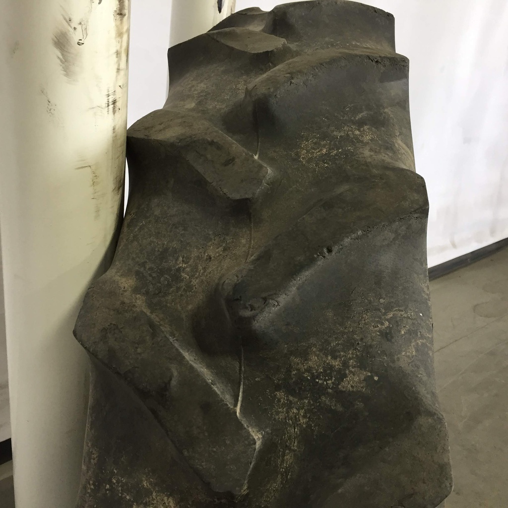 320/85R38 Goodyear Farm DT800 Super Traction R-1W on Case IH Silver Mist/Black 12-Hole Waffle Wheel (Groups of 3 bolts) 50%