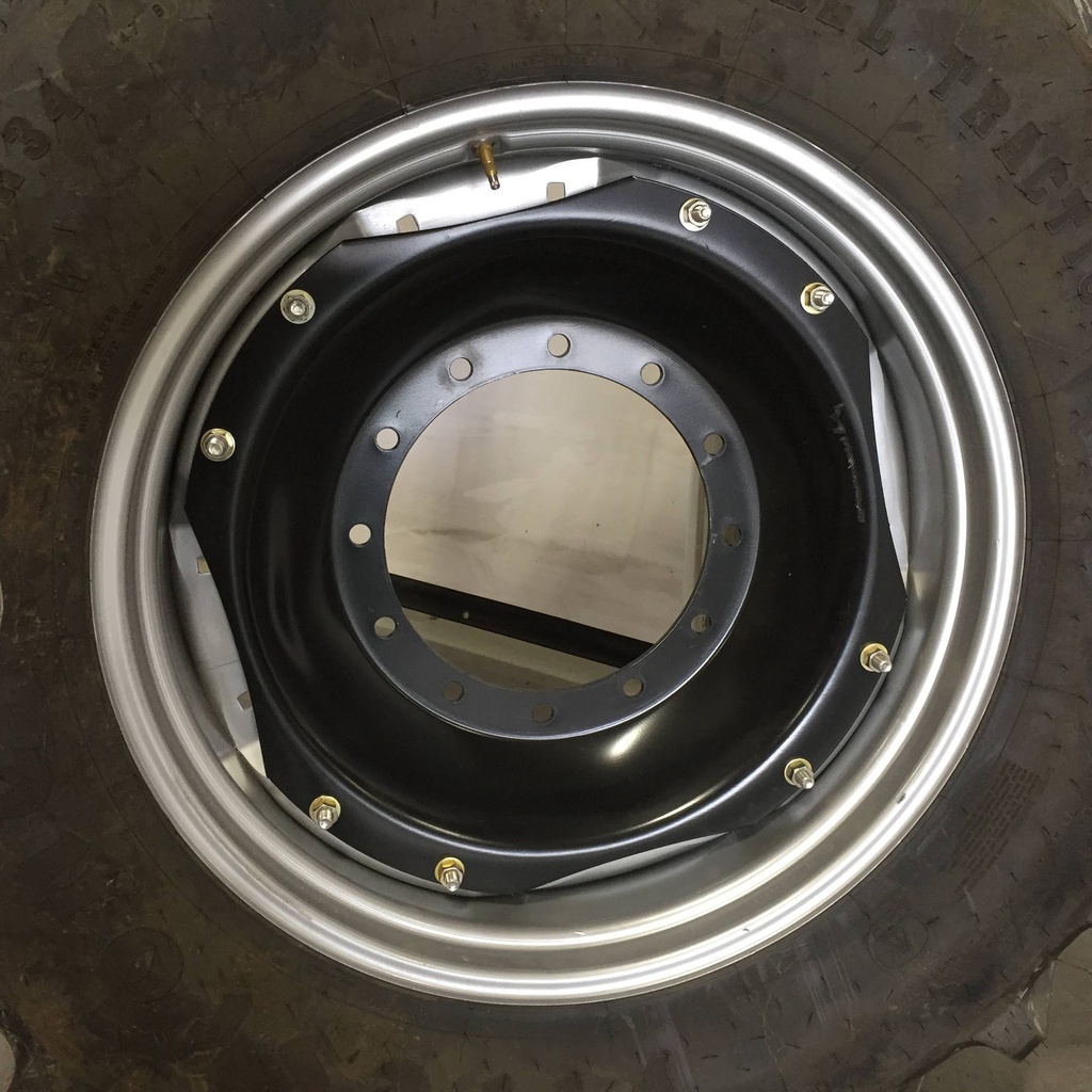 420/85R34 Firestone Radial All Traction DT R-1W on Case IH Silver Mist/Black 12-Hole Waffle Wheel (Groups of 2 bolts) 99%