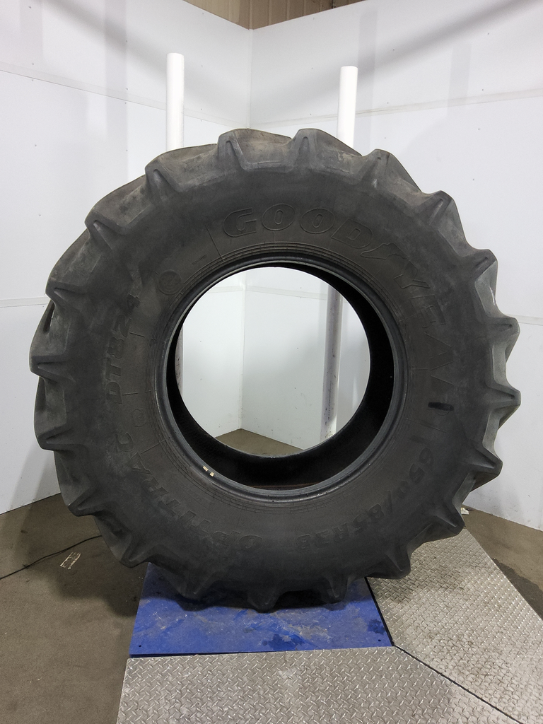 650/85R38 Goodyear Farm DT824 Optitrac R-1W 173A8 75%