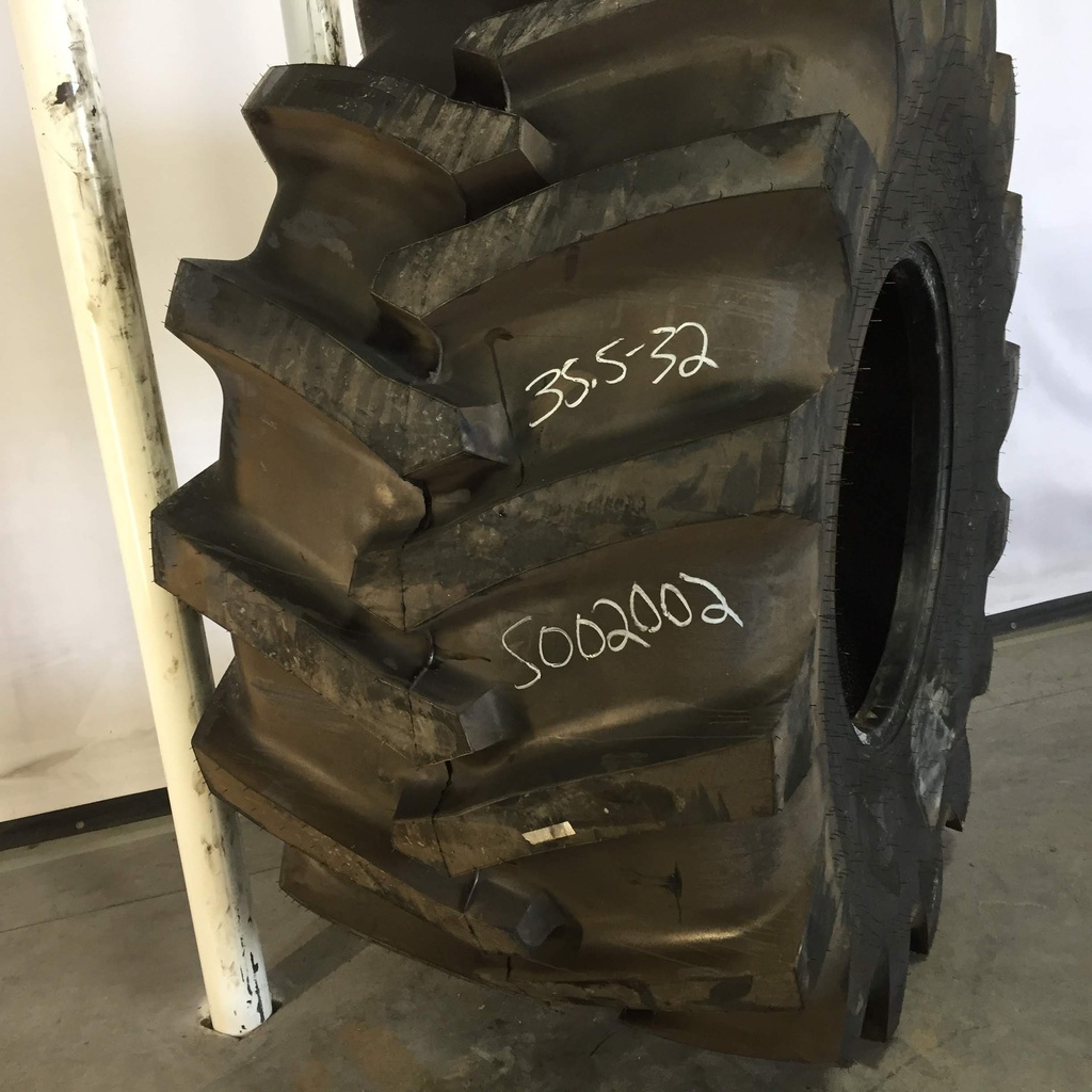 35.5/LB32 Firestone Forestry Special Severe Service DH LS-2, L (20 Ply) 99%