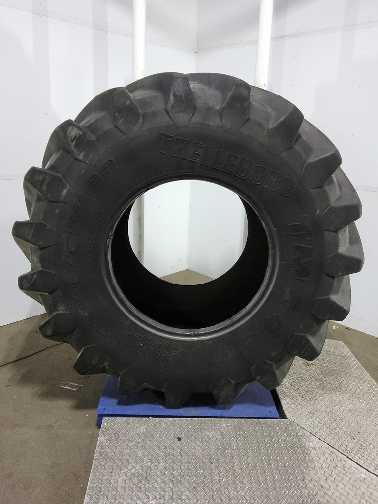 800/65R32 Trelleborg TM2000 R-1W 178A8 75%