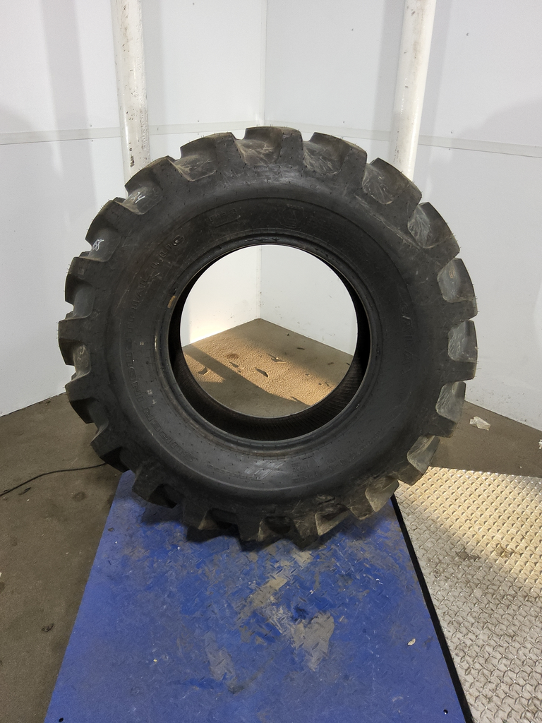 440/80-24 Galaxy Super Industrial Lug R-4 138A8 99%