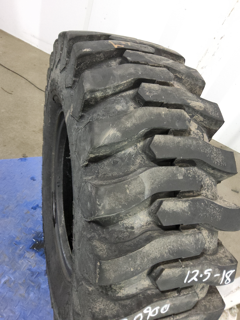 12.5/80-18 Goodyear Farm Contractor T I-3 C (6 Ply), 90%