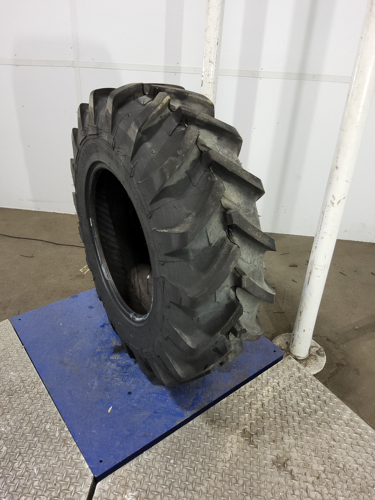 13.6R24 Michelin AgriBib R-1W 121B