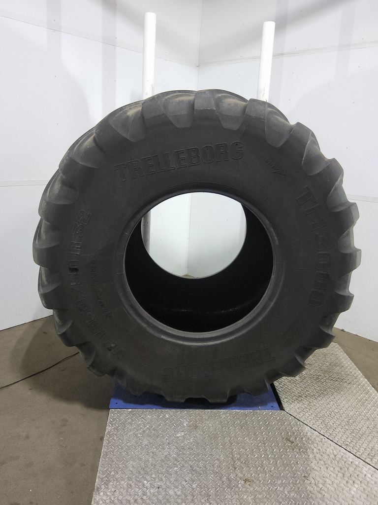 VF1050/50R32 Trelleborg TM3000 R-1W 198D