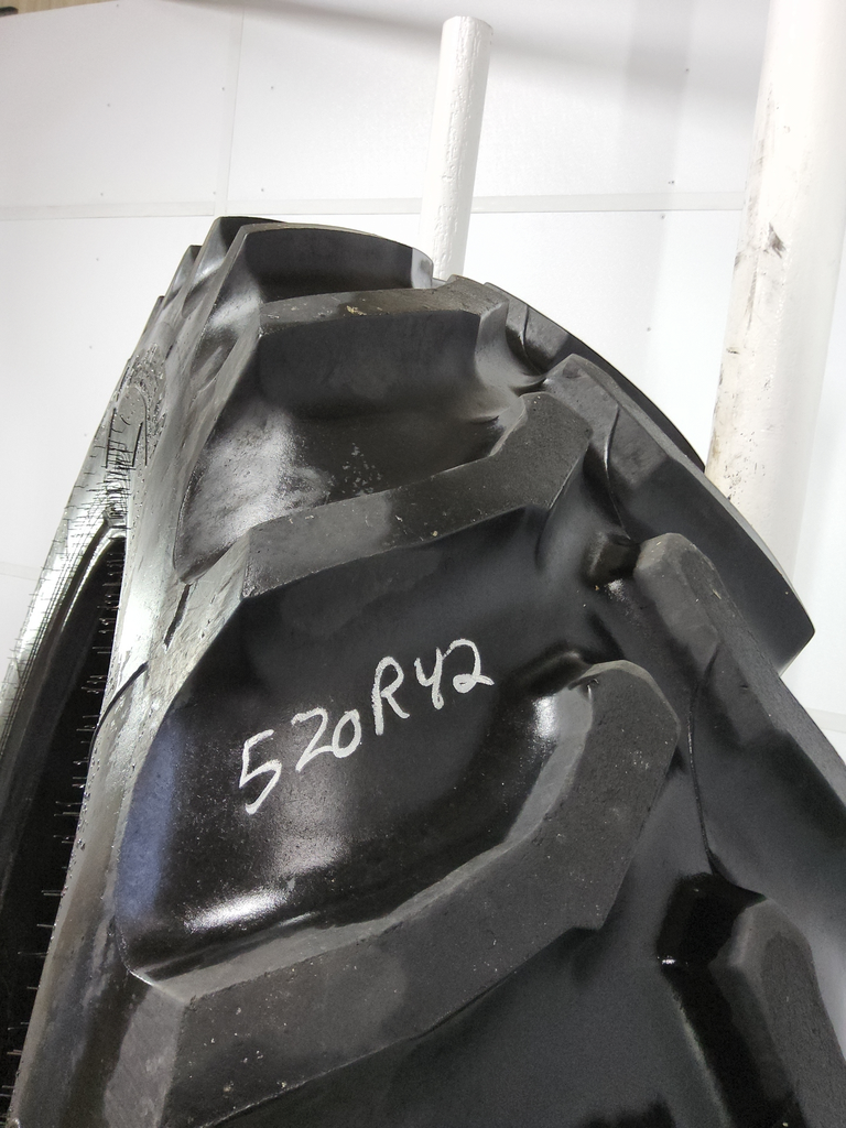 520/85R42 Goodyear Farm UltraTorque Radial R-1 170B