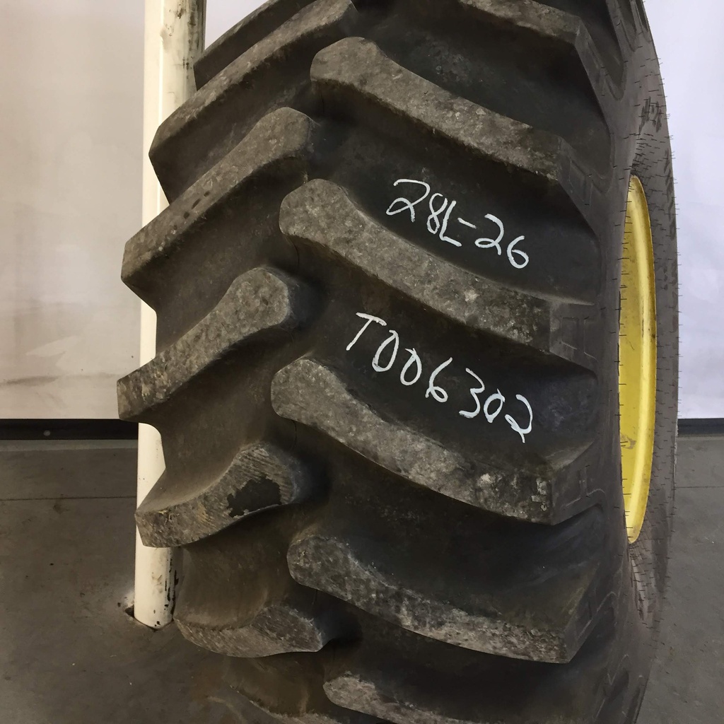28/L-26 Alliance 349 Yield Master R-1, F (12 Ply) 85%