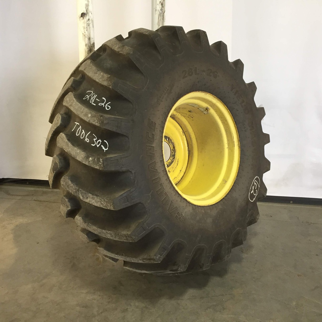 28/L-26 Alliance 349 Yield Master R-1, F (12 Ply) 85%