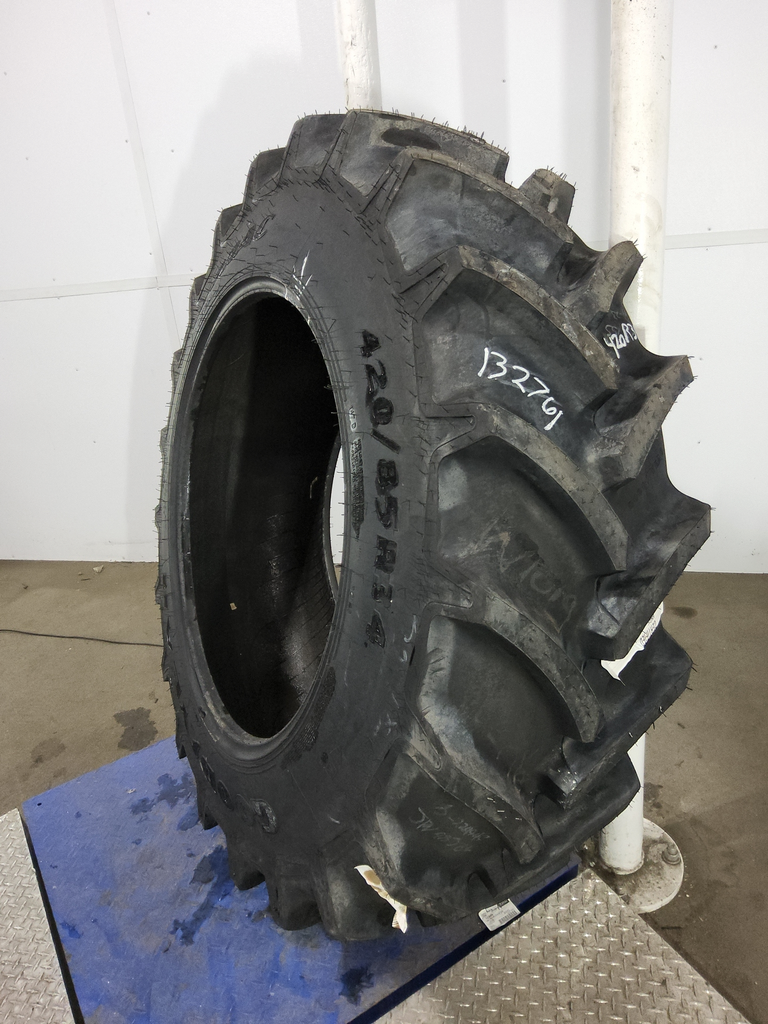 420/85R34 Goodyear Farm Optitrac R-1W 147D 99%