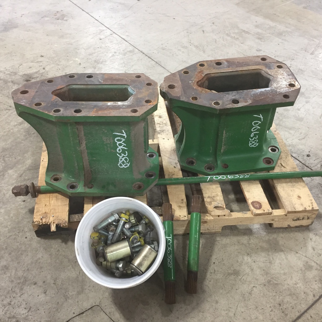 15.75"L Combine Frame Extension, w/Shafts, Hdw & no Truss Rod, John Deere Combine 9000 Series[Single Reduction same as Ring and Pinion] ("A" 18/18 Spline Equal Length Shafts), John Deere Green