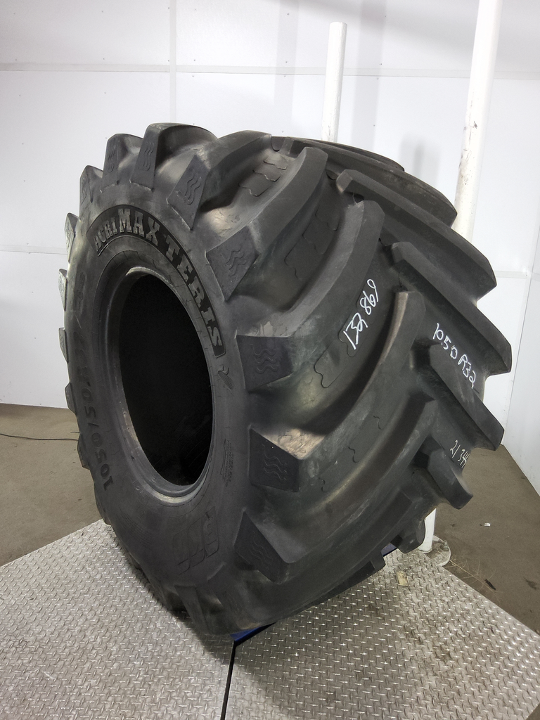 1050/50R32 BKT Tires Agrimax Teris R-1