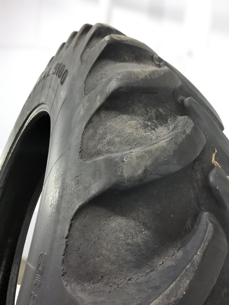 380/105R50 Firestone Radial 9100 R-1 168A8 40%