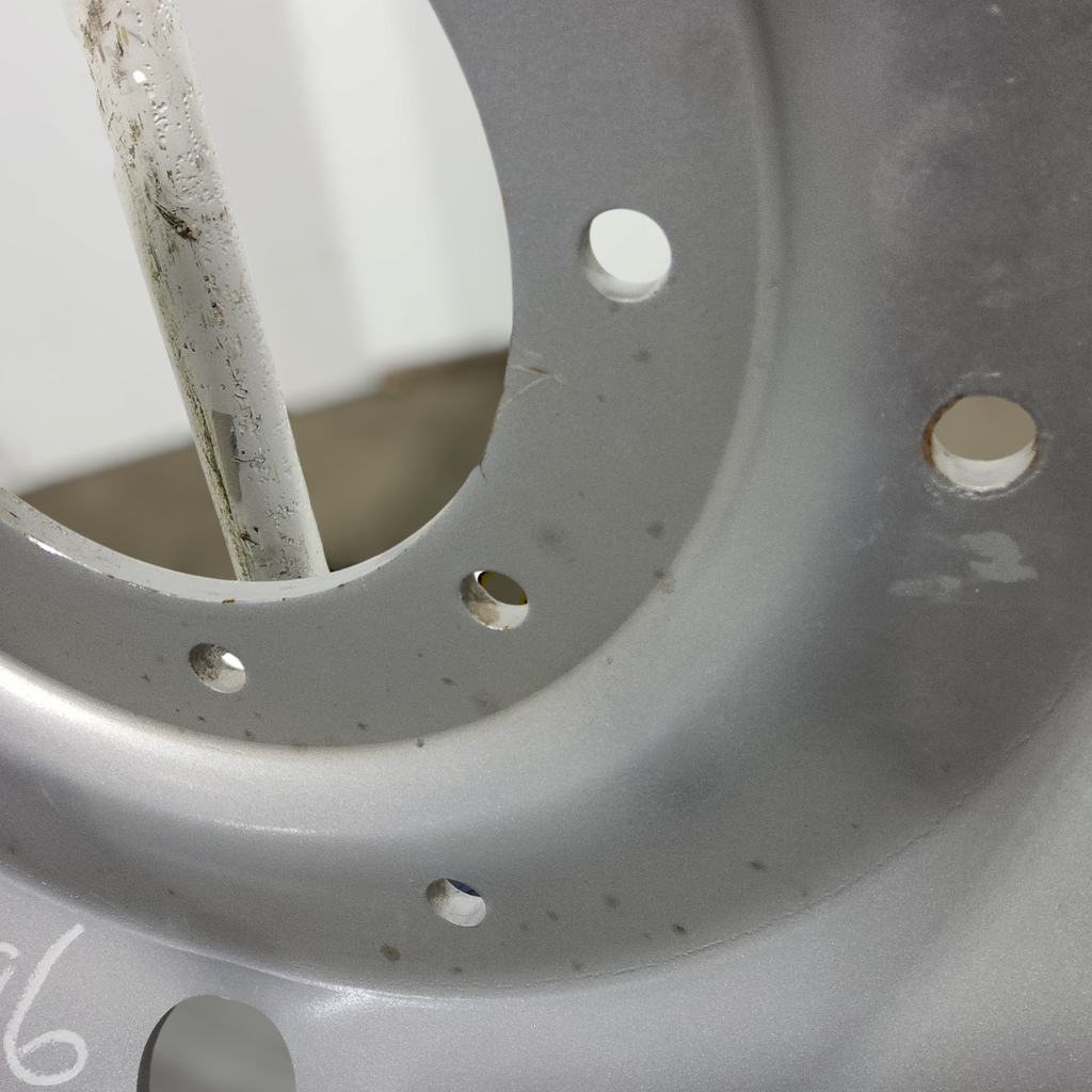 8-Hole Stub Disc Center for 38"-54" Rim, Agco Corp Gray