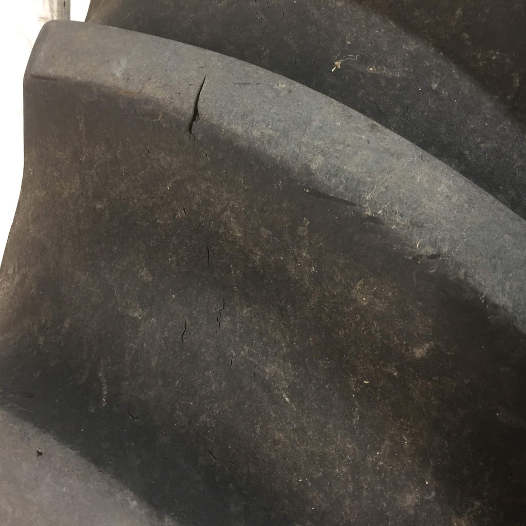 900/60R32 Goodyear Farm DT830 Optitrac R-1W on New Holland White 10-Hole Formed Plate 85%