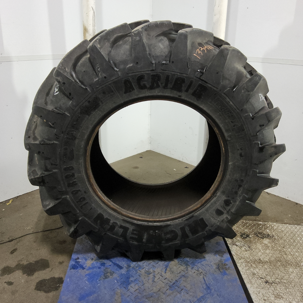 16.9R28 Michelin AgriBib R-1W 138B 85%