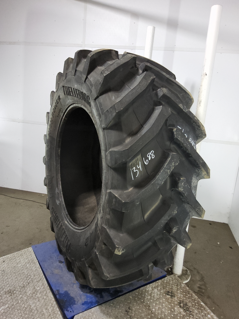 710/70R42 Trelleborg TM900 High Power R-1W 173D 99%