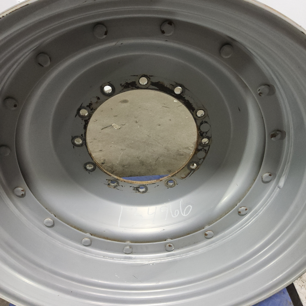 12-Hole Stub Disc Center for 38"-54" Rim, Agco Corp Gray