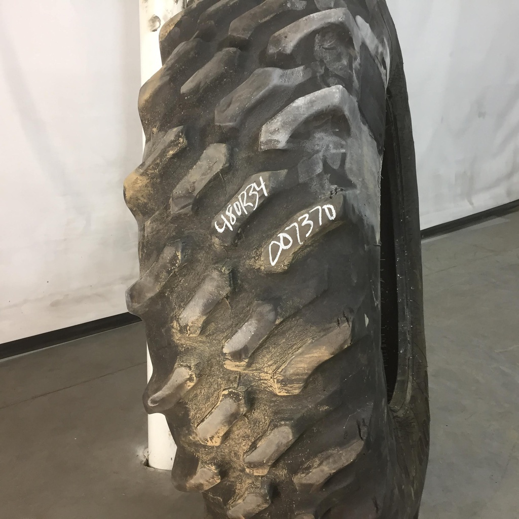 480/85R34 Goodyear Farm DT717 Versa Torque Radial R-1 149 B 70%
