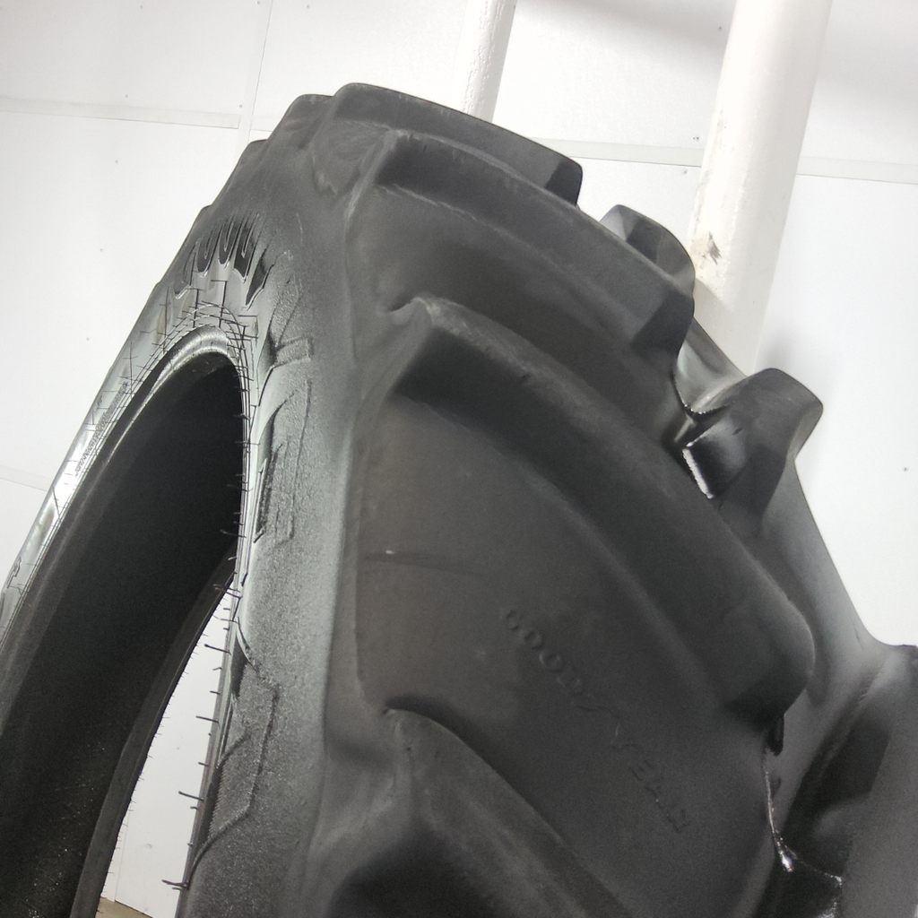 380/90R54 Goodyear Farm Optitrac R-1W 152D 60%