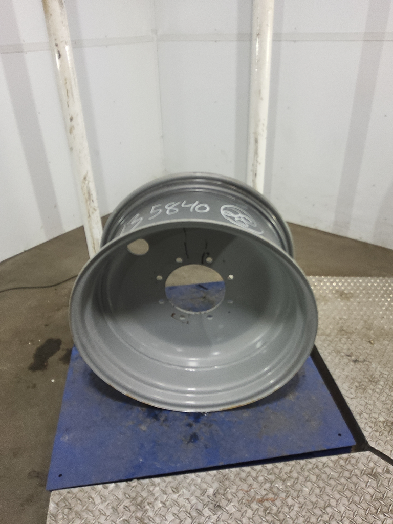 14"W x 28"D, Agco Corp Gray 8-Hole Flat Plate