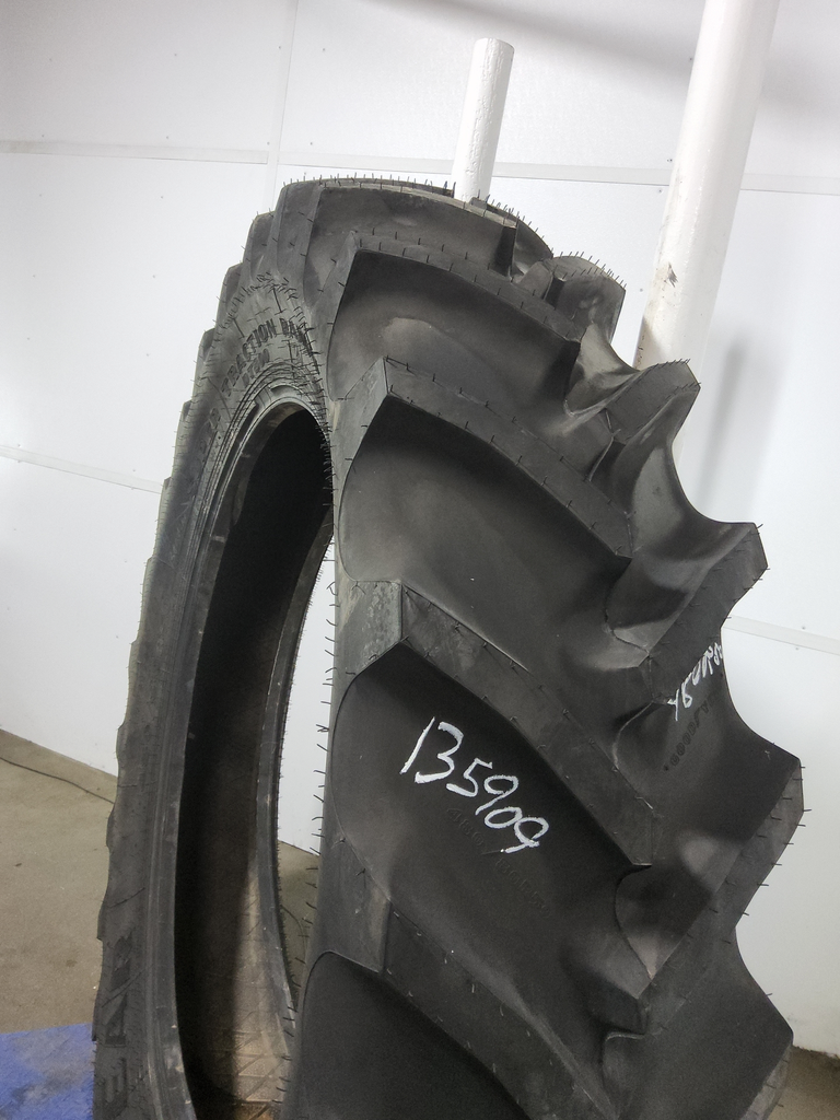 480/80R50 Goodyear Farm DT800 Super Traction R-1W 159A8 99%