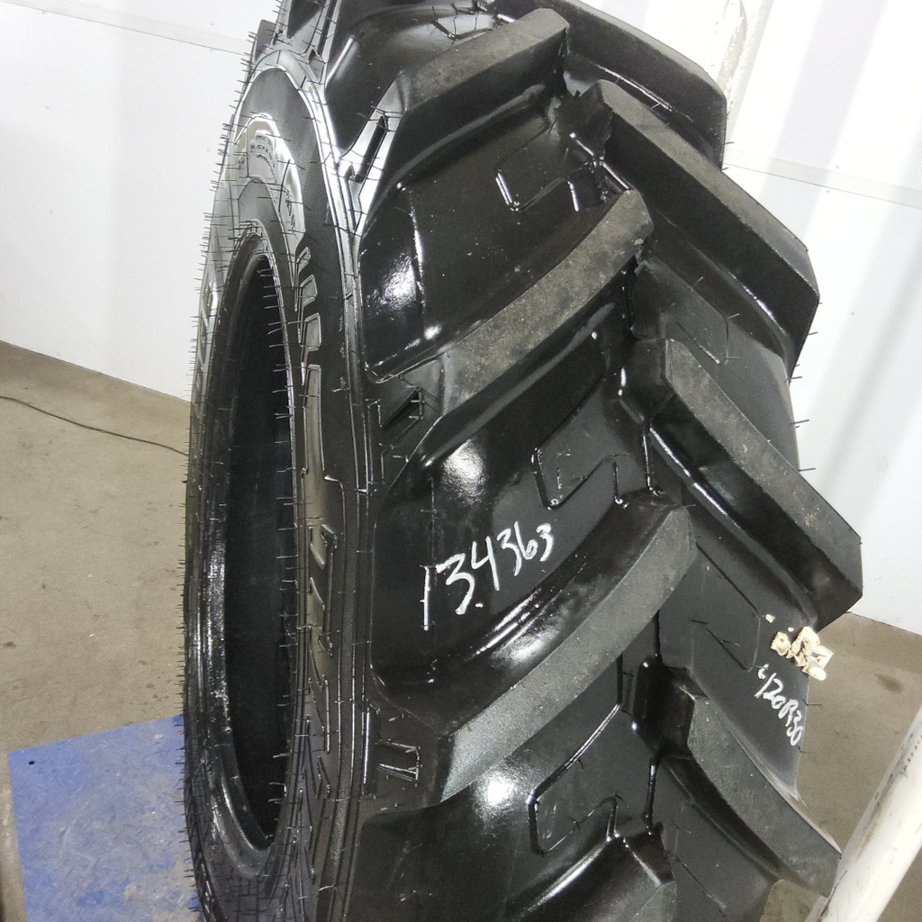 420/90R30 Titan Farm AgraEDGE R-1W 142D 95%