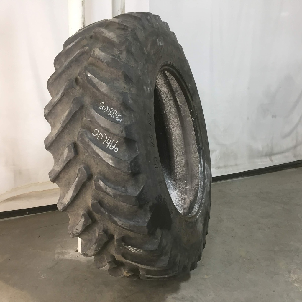 20.8/R42 Armstrong Hi Traction Lug R-1 155 A8, F (12 Ply) 60%
