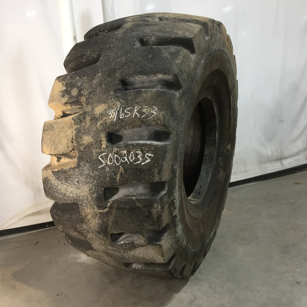 35/65R33 Titan Farm LDR 250 L-5 224 A2 65%