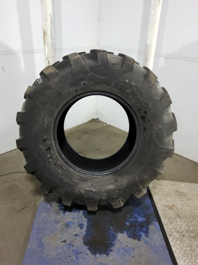 420/85D24 Titan Farm Industrial Tractor Lug R-4 C (6 Ply), 136A8 80%