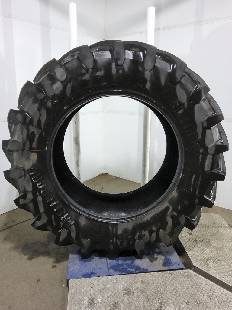 620/70R42 Trelleborg TM700 Progressive Traction R-1W 166D 99%