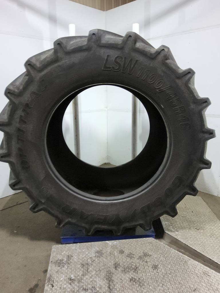 LSW1100/45R46 Goodyear Farm Optitrac R-1W 181D 80%