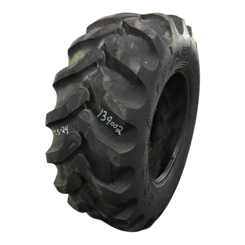 17.5L-24 Goodyear Farm IT525 R-4 E (10 Ply), 99%