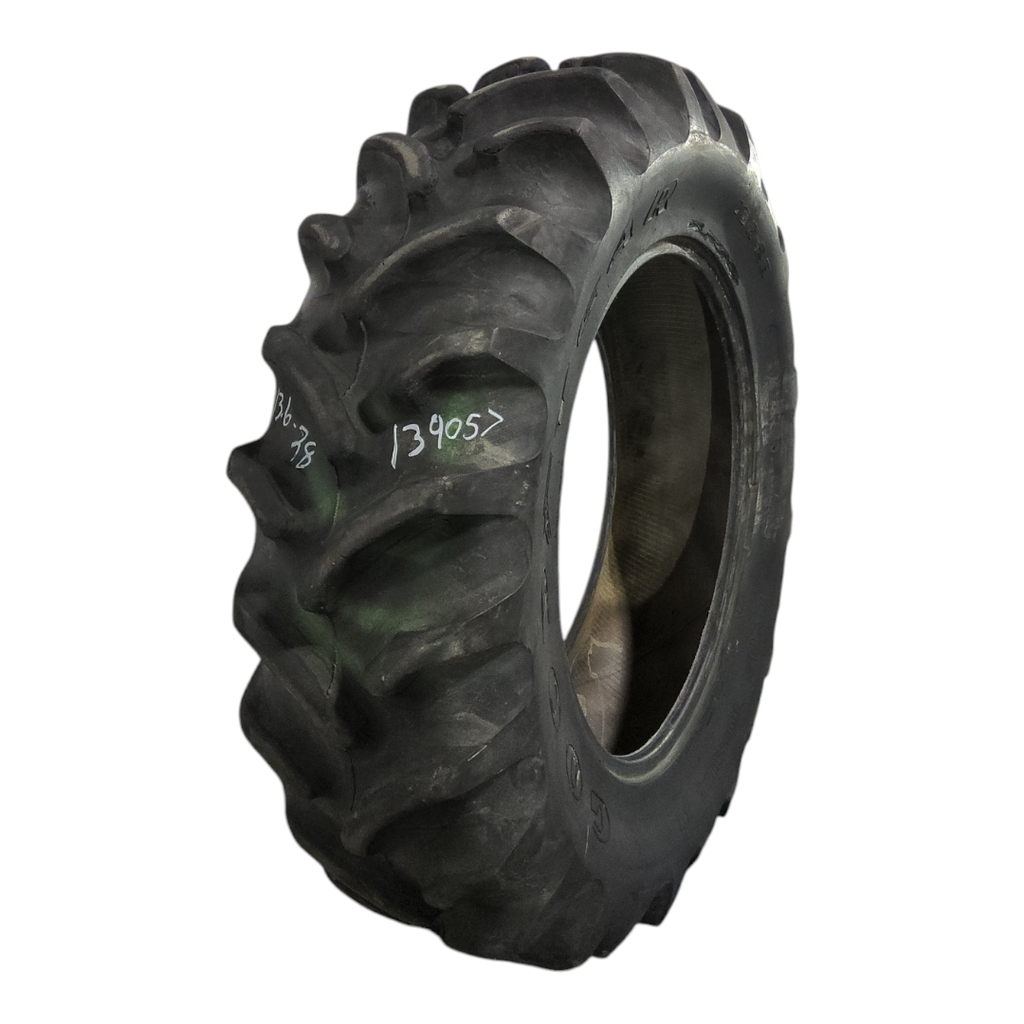 13.6-28 Goodyear Farm Dyna Torque II R-1 E (10 Ply), 70%