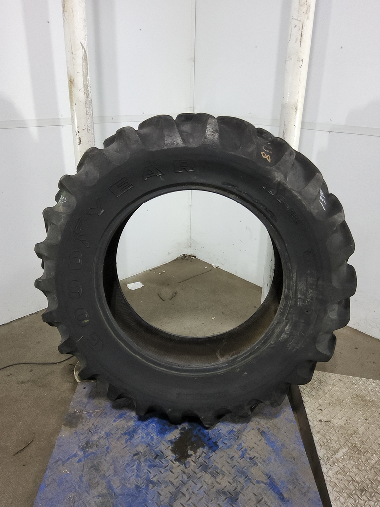 13.6-28 Goodyear Farm Dyna Torque II R-1 E (10 Ply), 70%