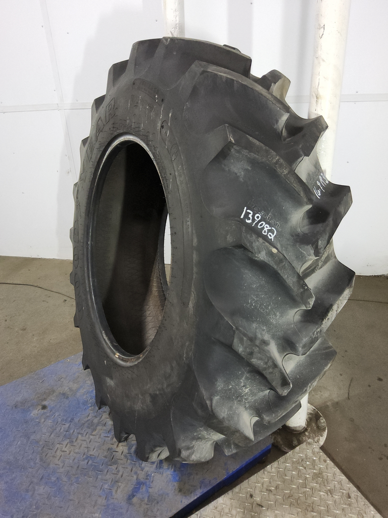 16.9R30 Goodyear Farm Super Traction Radial R-1W 144A8 90%