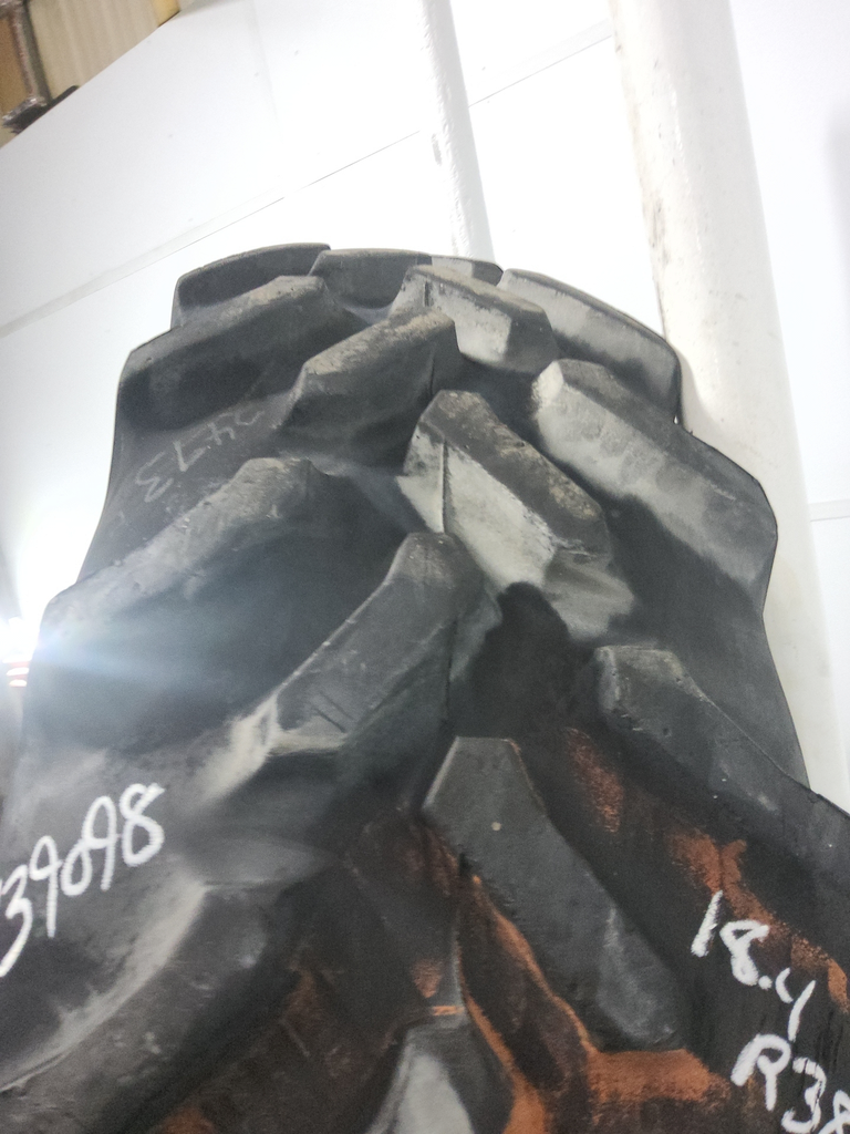 18.4R38 Goodyear Farm DT710 Radial R-1 141A8 75%