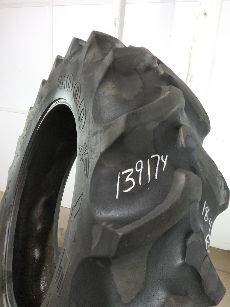 18.4R42 Goodyear Farm Special Sure Grip Radial TD8 R-2 146A8 40%