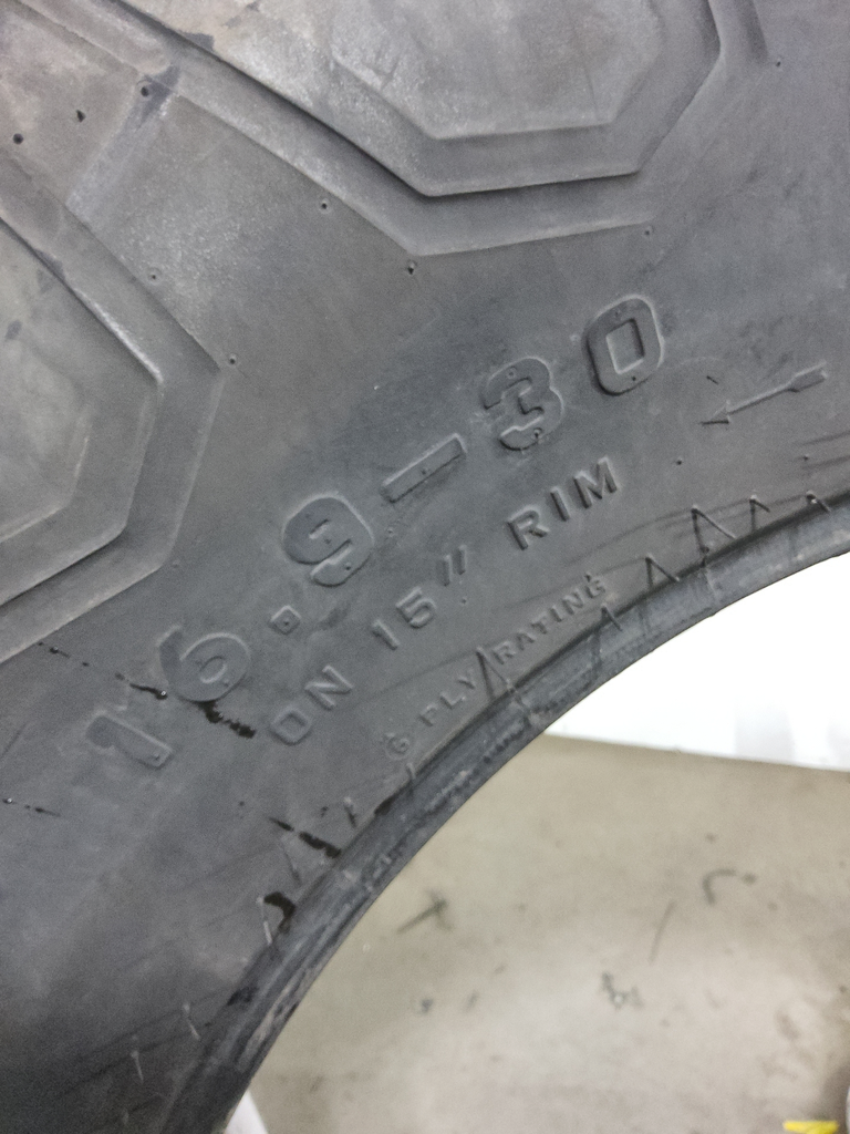 16.9-30 Firestone Super All Traction II 23 R-1 C (6 Ply), A8 99%