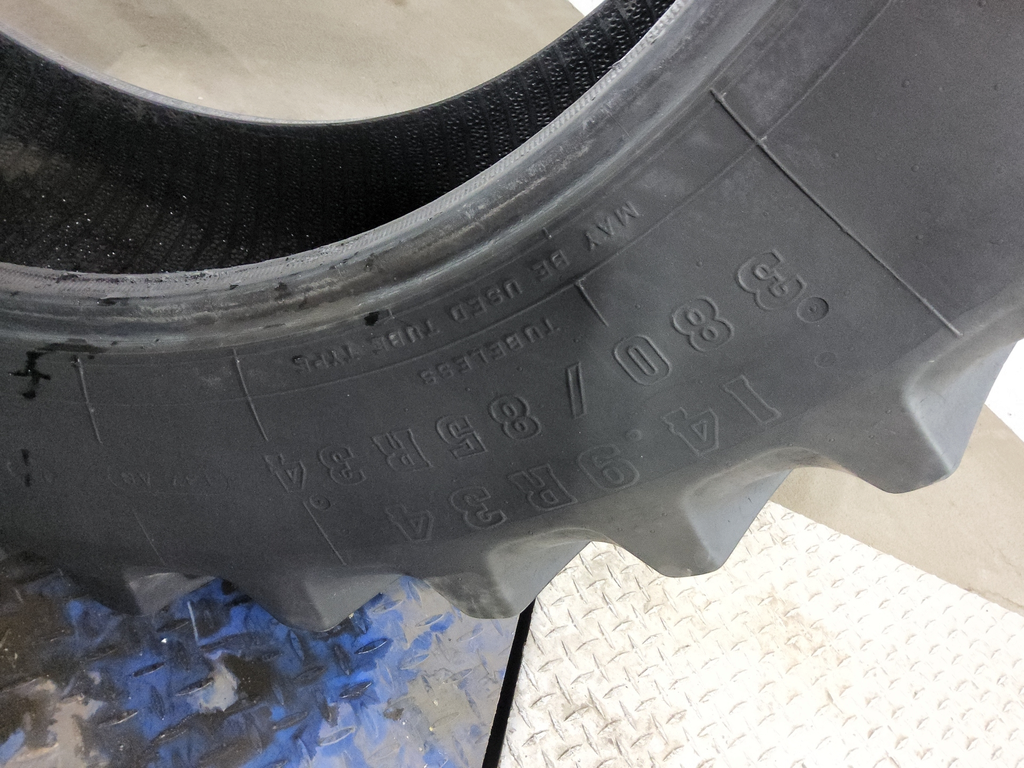 380/85R34 Firestone Radial All Traction FWD R-1 137A8 65%