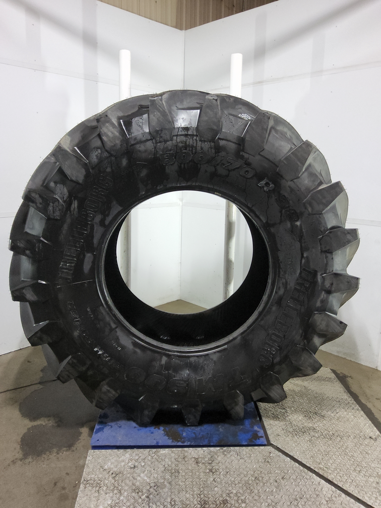 800/70R38 Trelleborg TM900 High Power R-1W 175E 99%