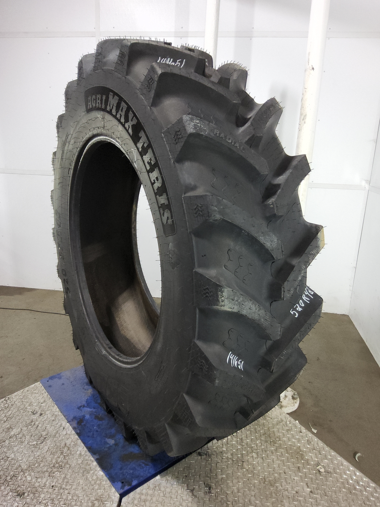 520/85R42 BKT Tires Agrimax Teris R-1 168D 99%